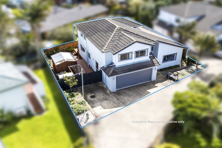 Photo of property in 22 Gala Place, Henderson, Auckland, 0612