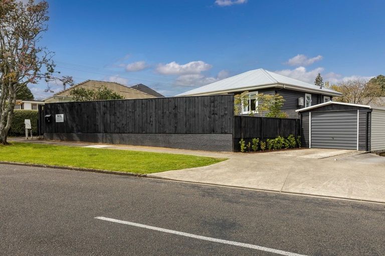 Photo of property in 3 Roto Street, Westown, New Plymouth, 4310