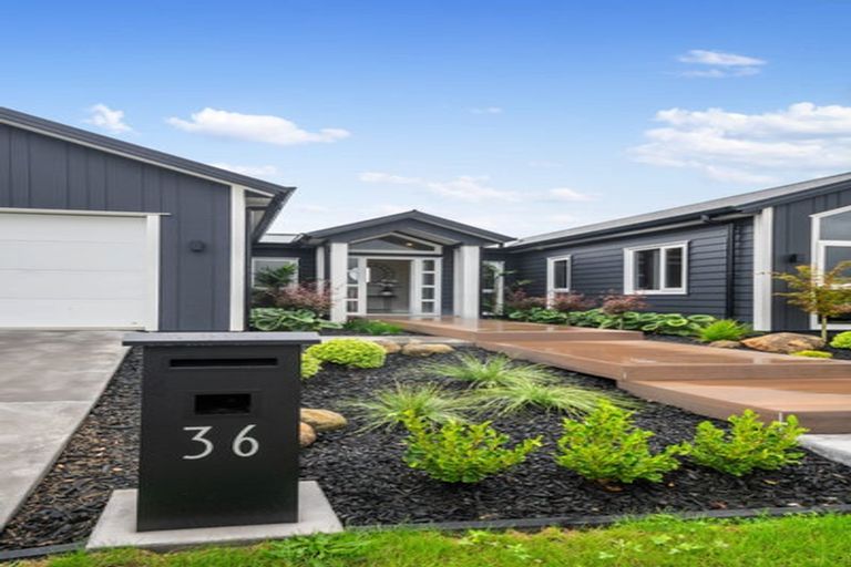 Photo of property in 36 Te Rata Boulevard, Karaka, 2124