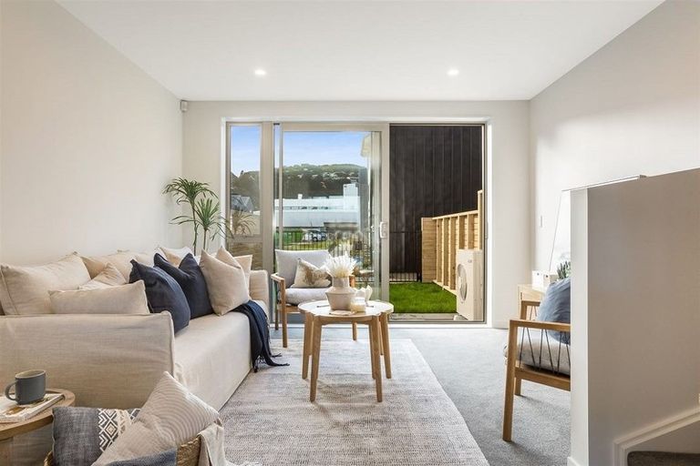 Photo of property in 21 John Street, Stokes Valley, Lower Hutt, 5019