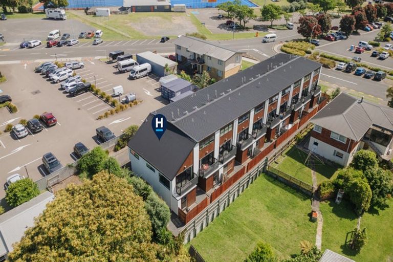 Photo of property in 10/63 Tawa Street, Mount Maunganui, 3116