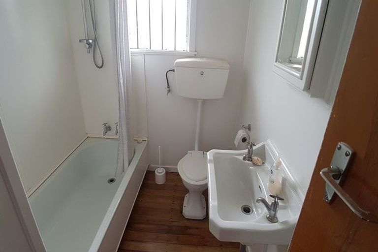 Photo of property in 3/102 Victoria Street, Onehunga, Auckland, 1061