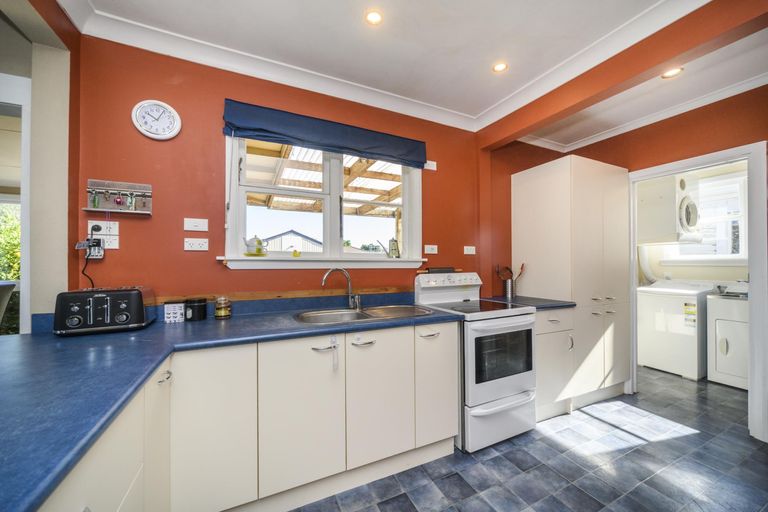 Photo of property in 107 Church Street, West End, Palmerston North, 4412