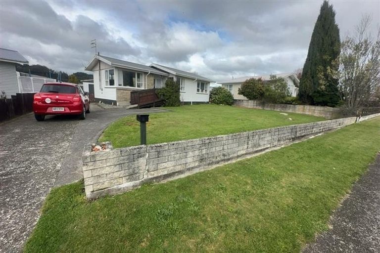 Photo of property in 11 Clouston Crescent, Fenton Park, Rotorua, 3010