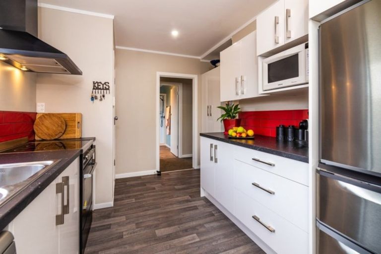 Photo of property in 19 Runuku Grove, Turangi, 3334