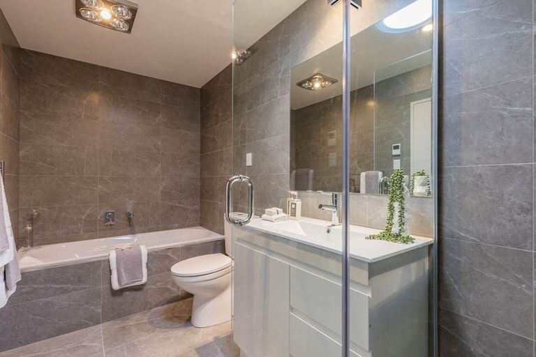 Photo of property in 4 Pipi Place, Browns Bay, Auckland, 0630