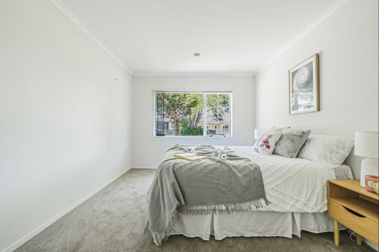 Photo of property in 55 Victoria Road, New Plymouth, 4310