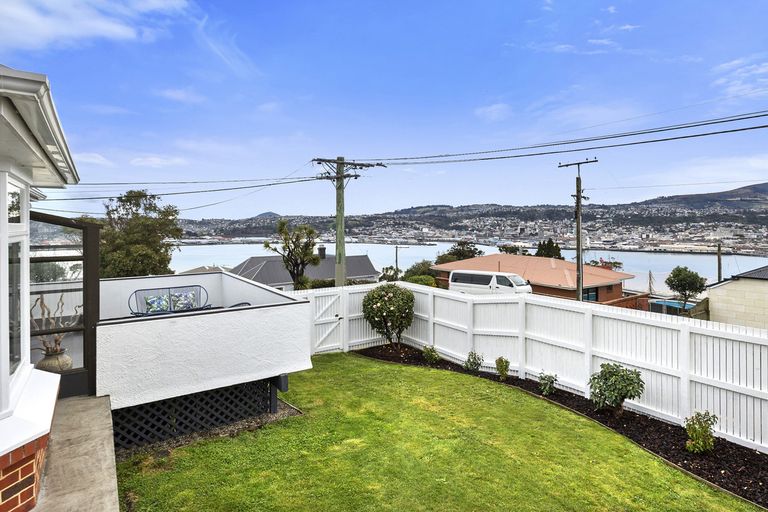 Photo of property in 15 Shandon Road, Vauxhall, Dunedin, 9013
