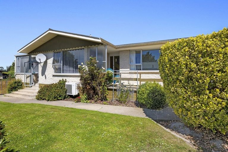 Photo of property in 39 Awamoa Road, Holmes Hill, Oamaru, 9401