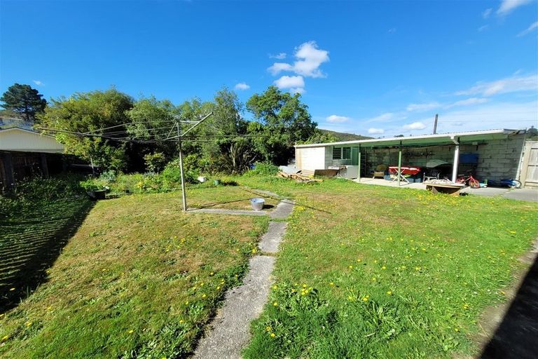 Photo of property in 12 Lowry Crescent, Stokes Valley, Lower Hutt, 5019