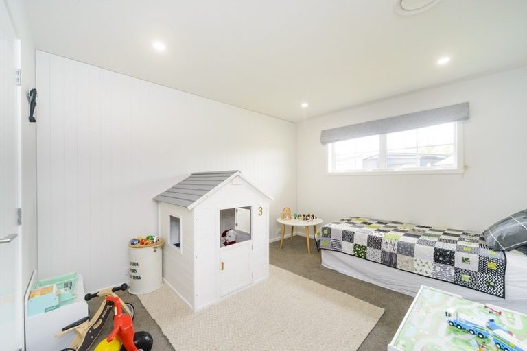 Photo of property in 3 Waimarama Court, Roslyn, Palmerston North, 4414