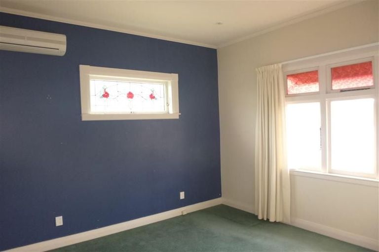 Photo of property in 19 Colin Grove, Hutt Central, Lower Hutt, 5010