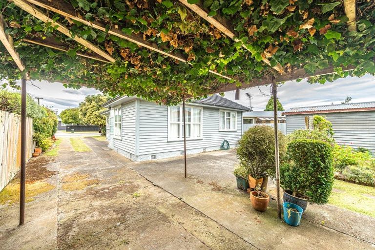 Photo of property in 22 Selwyn Crescent, College Estate, Whanganui, 4500