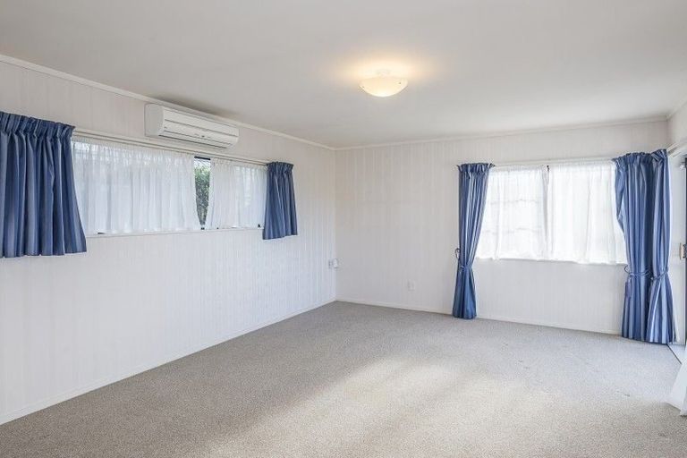 Photo of property in 46 Bluegum Road, Paraparaumu Beach, Paraparaumu, 5032