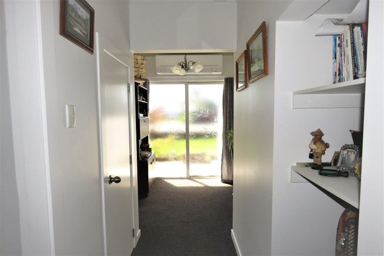 Photo of property in 8 Derby Street, Westport, 7825