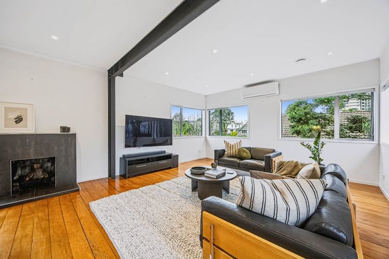 Photo of property in 20 Bracken Avenue, Takapuna, Auckland, 0622