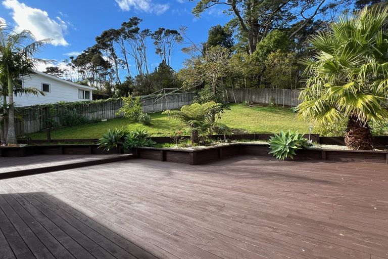 Photo of property in 49 Woodfern Crescent, Titirangi, Auckland, 0604