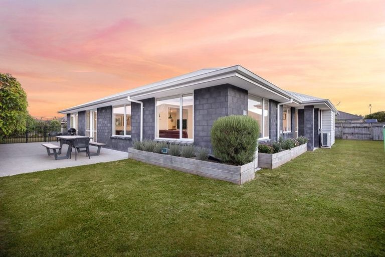 Photo of property in 81 Jarrett Terrace, Leamington, Cambridge, 3432