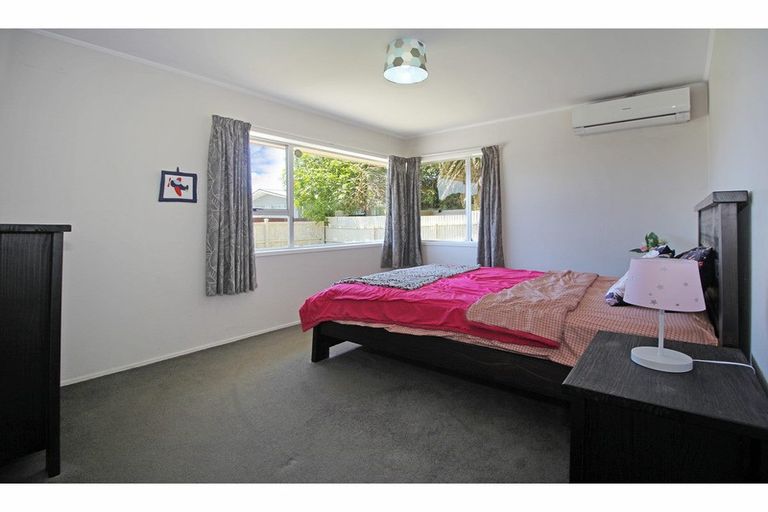 Photo of property in 52 Henwood Road, Mangere East, Auckland, 2024