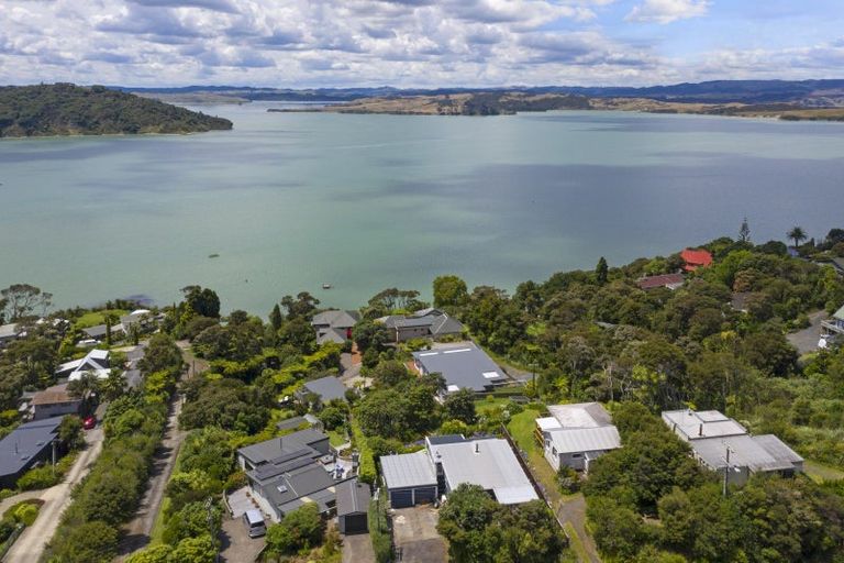 Photo of property in 92 Greenslade Road, Raglan, 3295