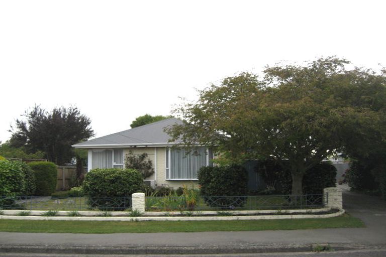 Photo of property in 16 Wyn Street, Hoon Hay, Christchurch, 8025