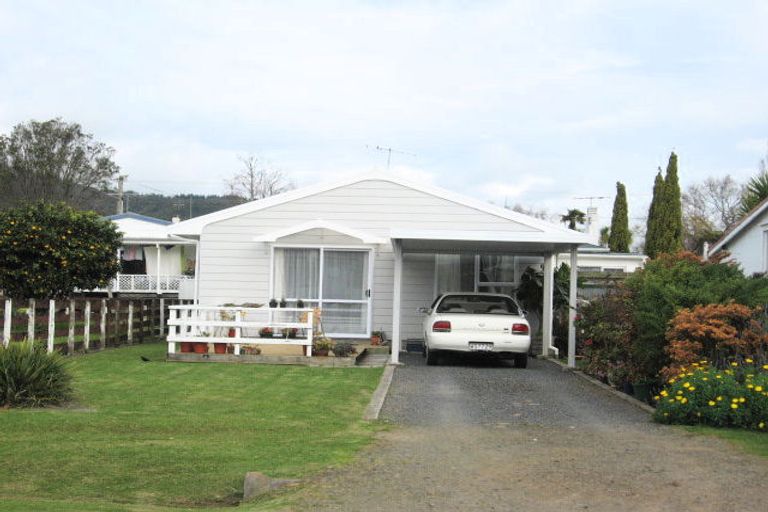 Photo of property in 36 Watt Street, Coromandel, 3506