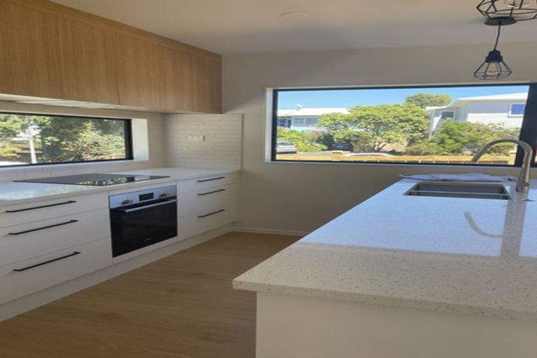 Photo of property in 28a Larne Avenue, Pakuranga Heights, Auckland, 2010