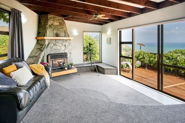 Photo of property in 1 Haunui Way, Pukerua Bay, 5026