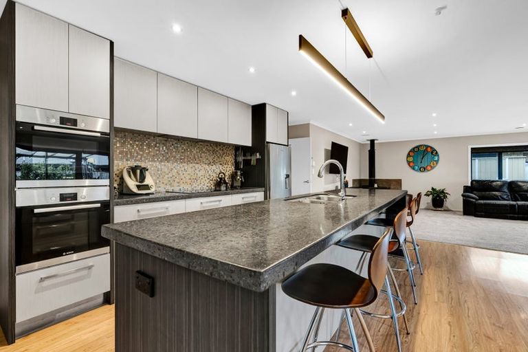 Photo of property in 18a Estate Grove, Inglewood, 4330