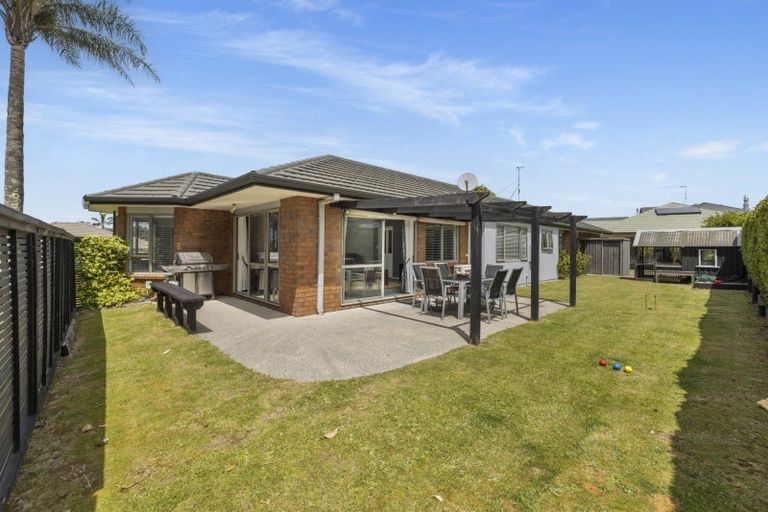 Photo of property in 26 Brackenburn Drive, Ohauiti, Tauranga, 3112
