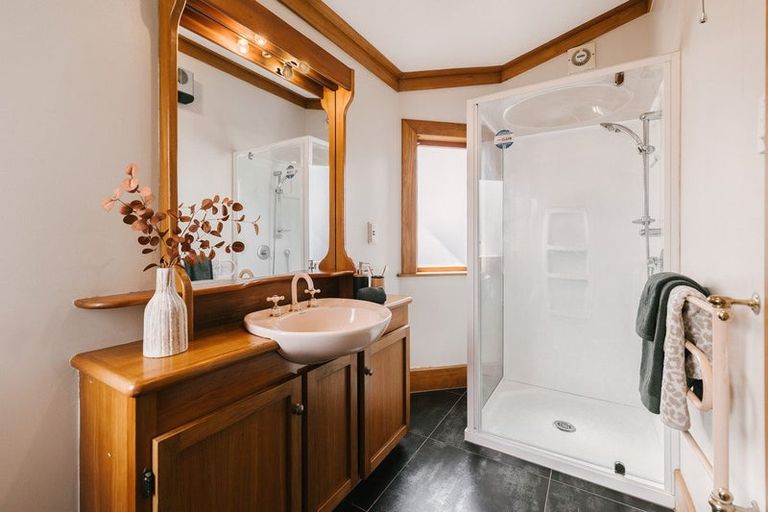 Photo of property in 23 Te Awe Awe Street, Hokowhitu, Palmerston North, 4410