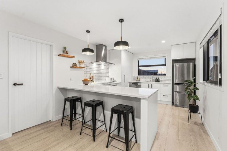 Photo of property in 1 Chrysler Street, Papamoa, 3118