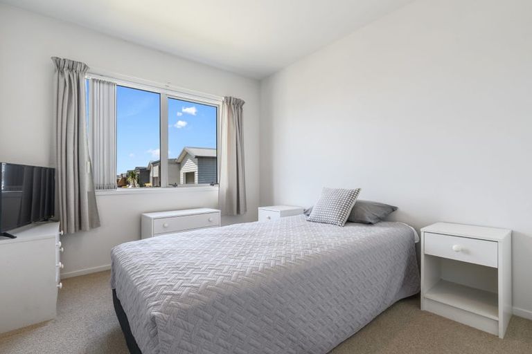 Photo of property in 11 Kamahi Crescent, Papamoa Beach, Papamoa, 3118