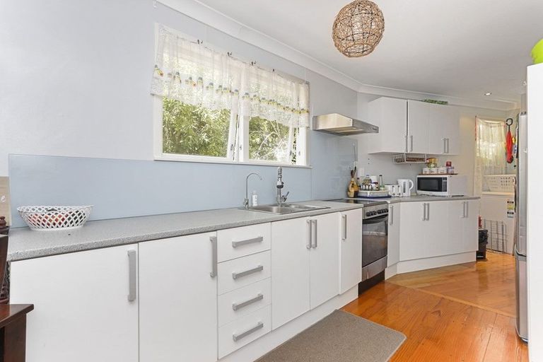 Photo of property in 8 Glenorchy Street, Glen Eden, Auckland, 0602