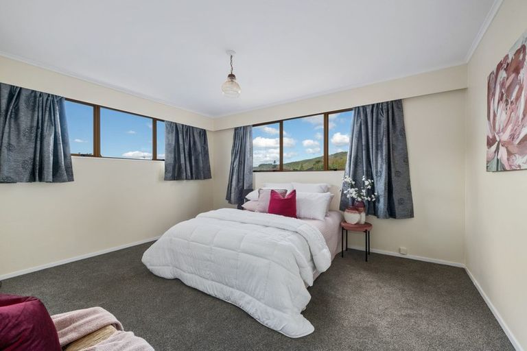 Photo of property in 18 De Menech Grove, Avalon, Lower Hutt, 5011
