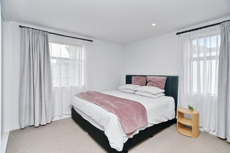 Photo of property in 8/10 New Brighton Road, Shirley, Christchurch, 8061