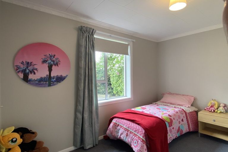 Photo of property in 35 Wilton Crescent, Bishopdale, Christchurch, 8053