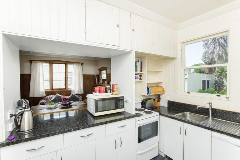 Photo of property in 115 Harris Street, Inner Kaiti, Gisborne, 4010