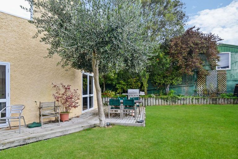 Photo of property in 27a Campbell Street, Havelock North, 4130