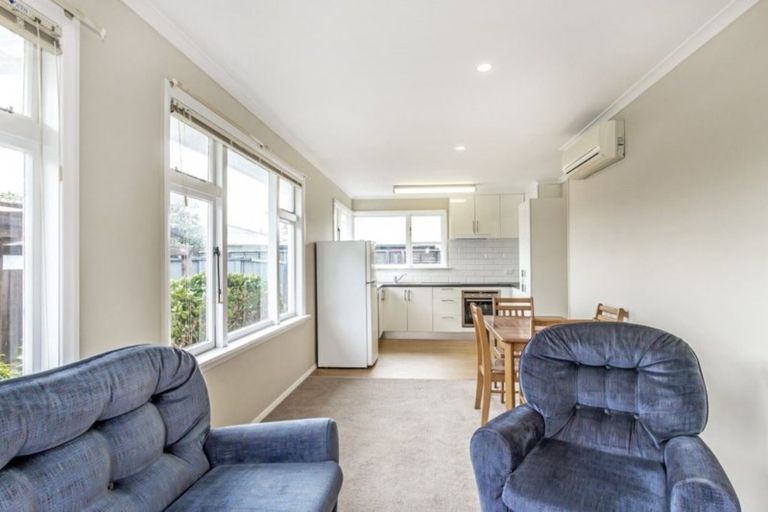 Photo of property in 1/48 Staveley Street, Avonhead, Christchurch, 8042