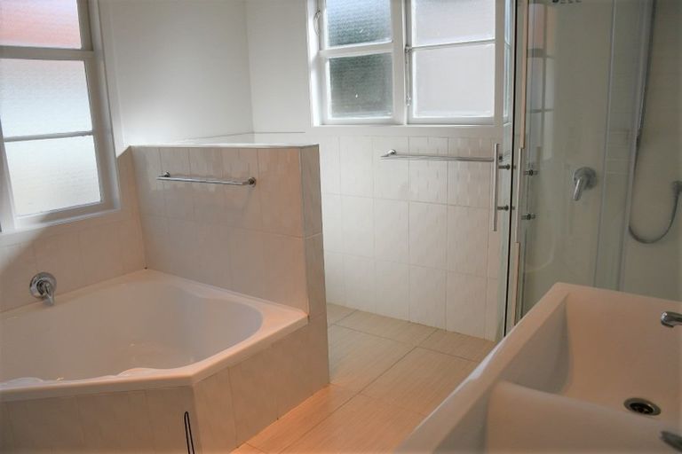 Photo of property in 7 Watts Crescent, Hamilton East, Hamilton, 3216