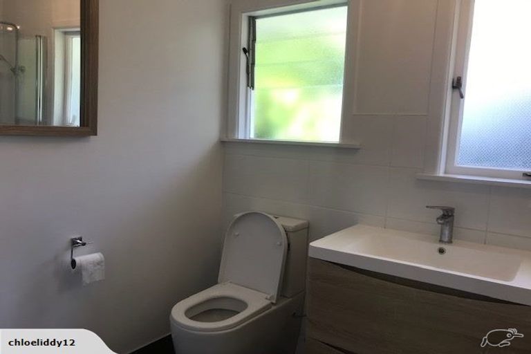 Photo of property in 26 Fordham Street, Beach Haven, Auckland, 0626