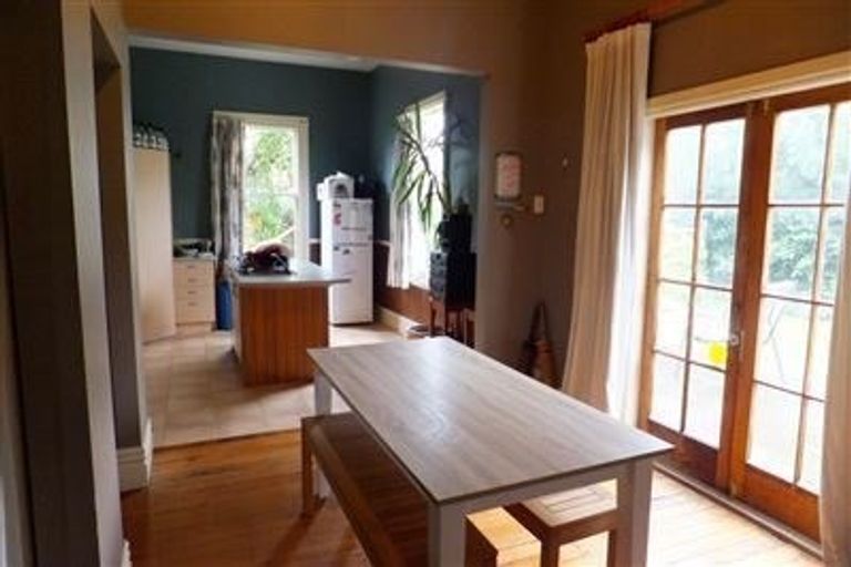 Photo of property in 31 Oxley Avenue, St Albans, Christchurch, 8014