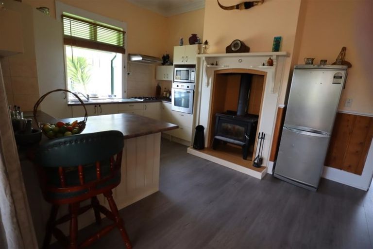 Photo of property in 44 Norton Street, Te Kopuru, 0391