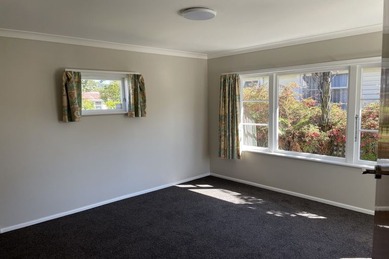 Photo of property in 36 Mcparland Street, Ebdentown, Upper Hutt, 5018