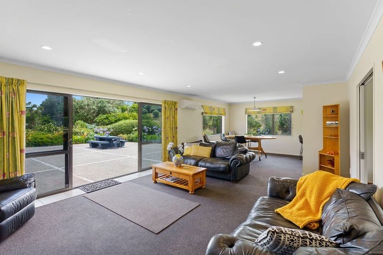 Photo of property in 47 Rutherford Drive, Waikanae Beach, Waikanae, 5036