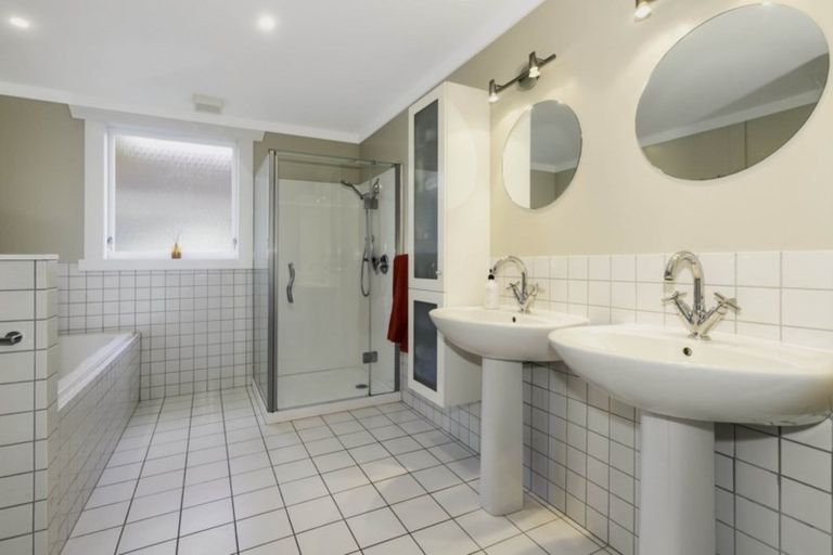 Photo of property in 8/282 Point Chevalier Road, Point Chevalier, Auckland, 1022