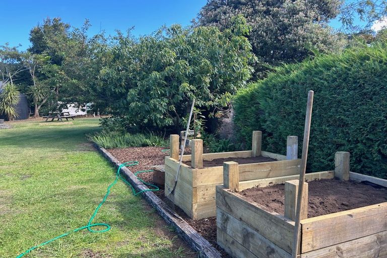 Photo of property in 9 Kakariki Road, Ngunguru, Whangarei, 0173