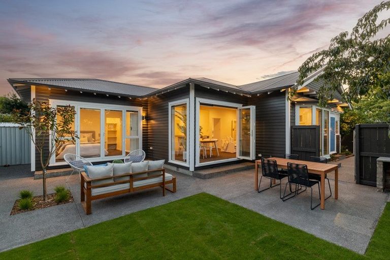 Photo of property in 106 Stapletons Road, Richmond, Christchurch, 8013