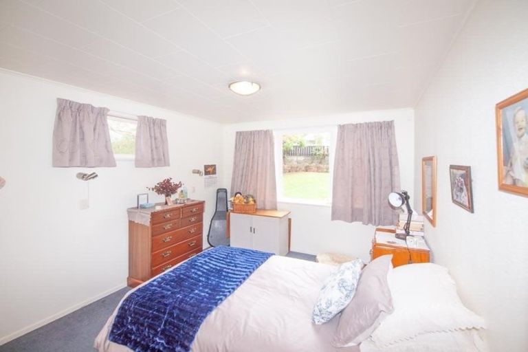 Photo of property in 11 Braemar Terrace, Johnsonville, Wellington, 6037